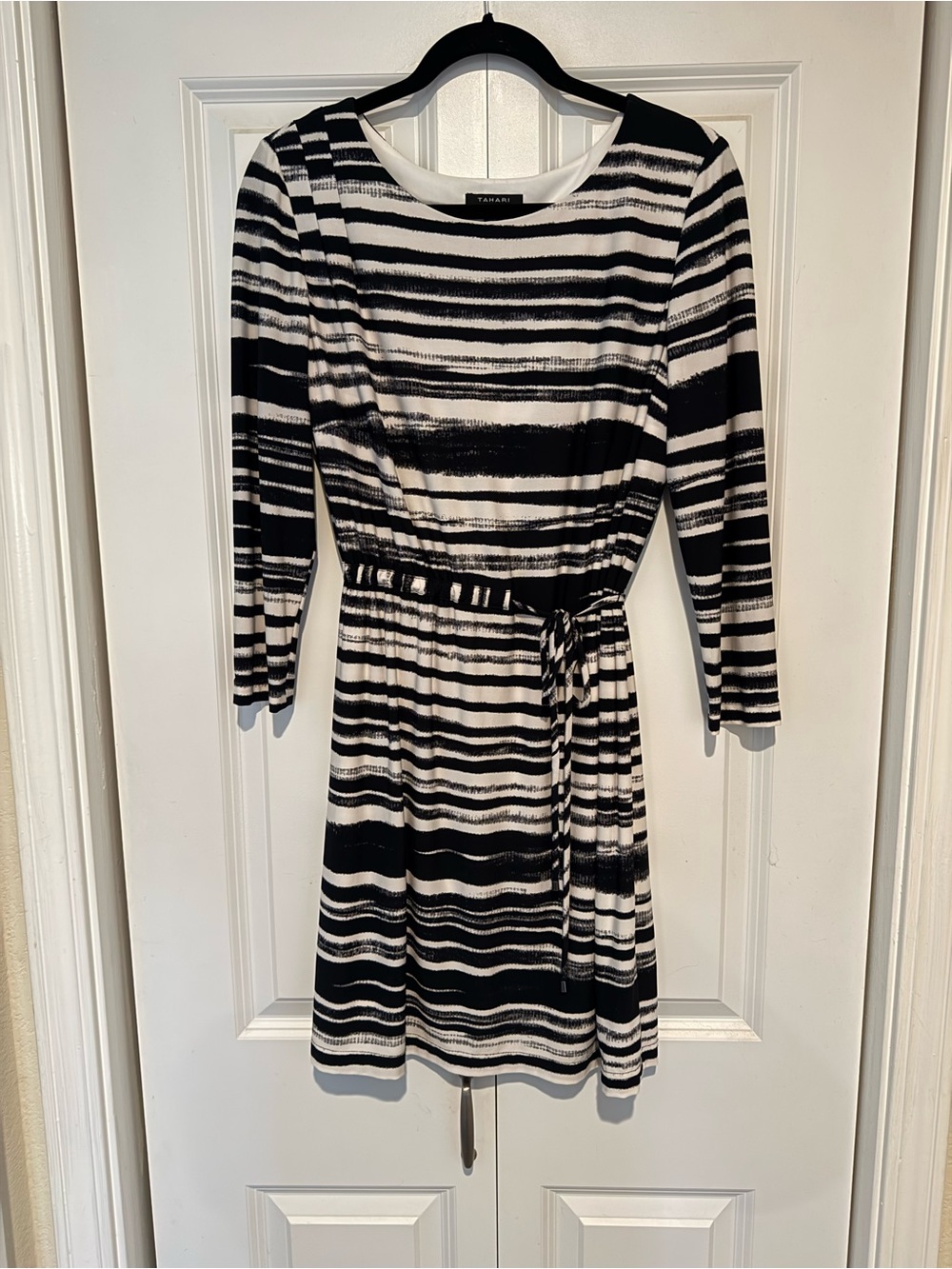 Pre❤️’d Tahari Black and White Striped Belted Long-Sleeve Dress